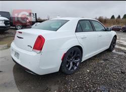 کرایسلەر 300